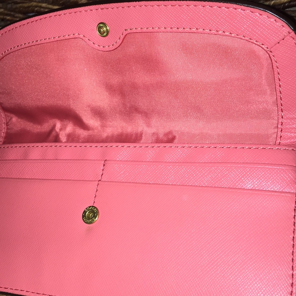 Coach Wallet - Picture 7 of 7